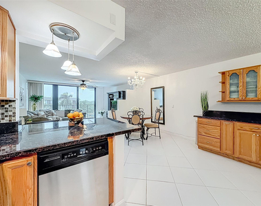 1101 River Reach Drive - Photo Thumbnail 28