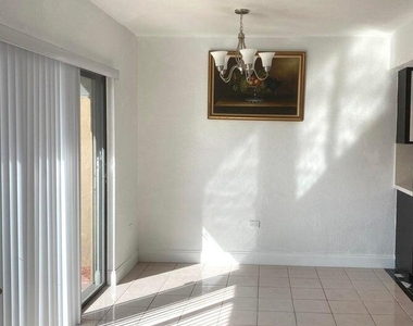 3031 E Missionwood Lane - Photo Thumbnail 1