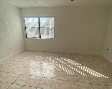3031 E Missionwood Lane - Photo Thumbnail 10