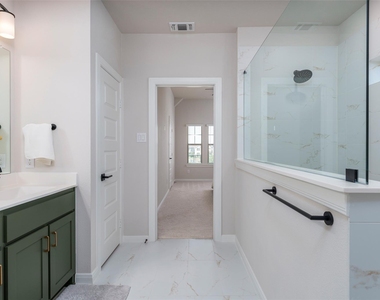 905 Carnation Drive - Photo Thumbnail 15