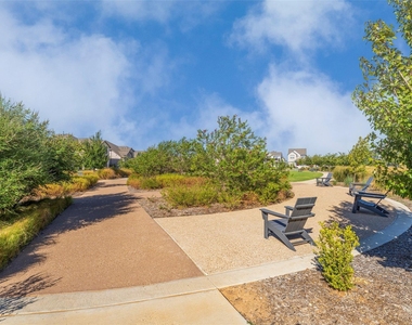 905 Carnation Drive - Photo Thumbnail 25