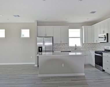 13609 Sw Vermillion Circle - Photo Thumbnail 3