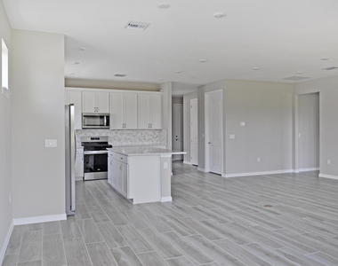 13609 Sw Vermillion Circle - Photo Thumbnail 2