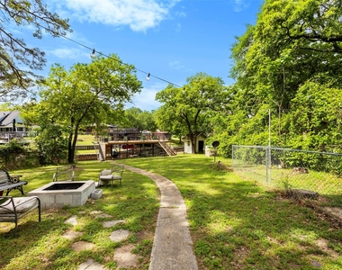 111 Island Park Drive - Photo Thumbnail 4