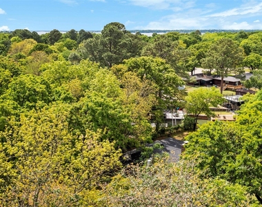 111 Island Park Drive - Photo Thumbnail 27