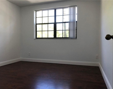 11277 W Atlantic Boulevard - Photo Thumbnail 6