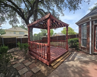 10512 Napa Valley Drive - Photo Thumbnail 19