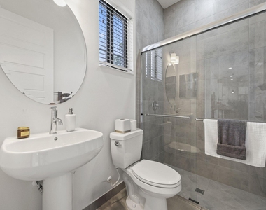 10432 N Lago Vista Circle - Photo Thumbnail 11