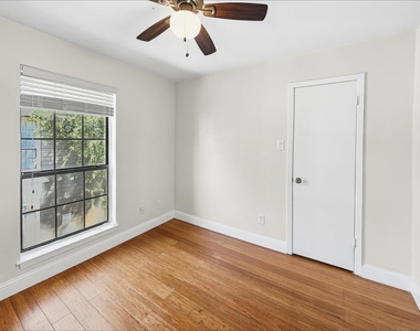 1108 Quail Valley Lane - Photo Thumbnail 10