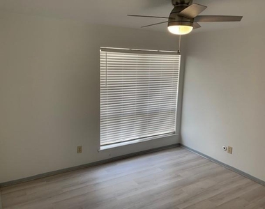4636 Dexter Avenue - Photo Thumbnail 11
