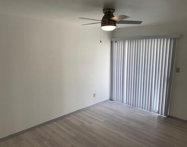4636 Dexter Avenue - Photo Thumbnail 9