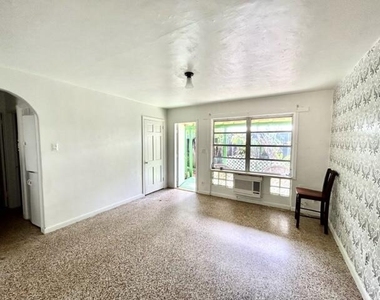 2023 Taylor Street - Photo Thumbnail 6