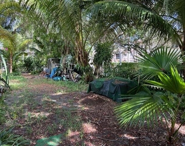 2023 Taylor Street - Photo Thumbnail 8