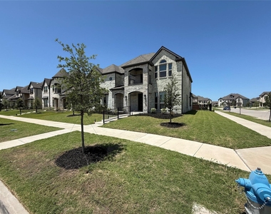 14697 Valley Trail - Photo Thumbnail 2