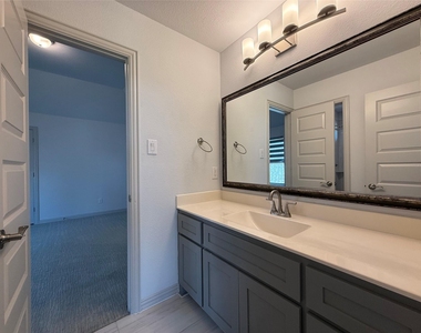 14697 Valley Trail - Photo Thumbnail 34