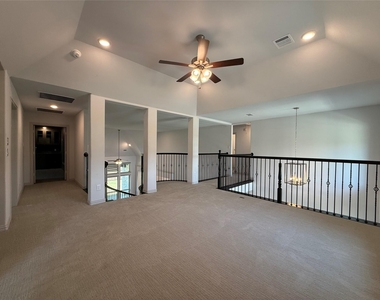 14697 Valley Trail - Photo Thumbnail 18