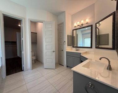 14697 Valley Trail - Photo Thumbnail 29
