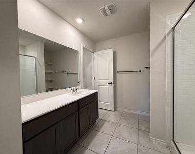 14697 Valley Trail - Photo Thumbnail 31