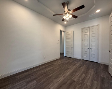 14697 Valley Trail - Photo Thumbnail 12