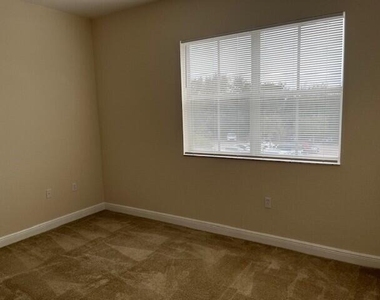 4620 Pga Boulevard - Photo Thumbnail 10