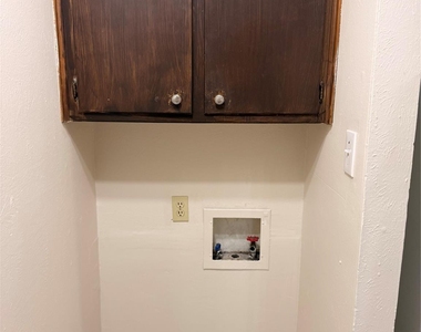 4113 Alta Mesa Boulevard - Photo Thumbnail 11