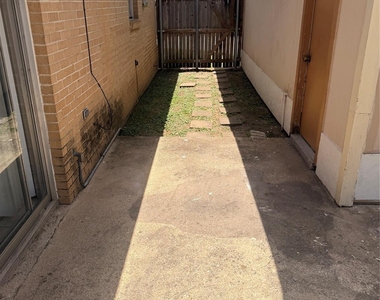 4113 Alta Mesa Boulevard - Photo Thumbnail 24