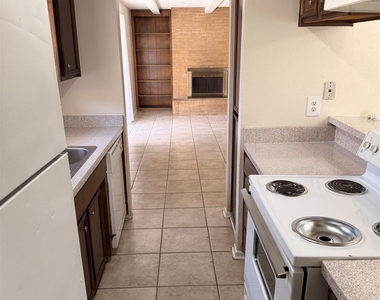4113 Alta Mesa Boulevard - Photo Thumbnail 10