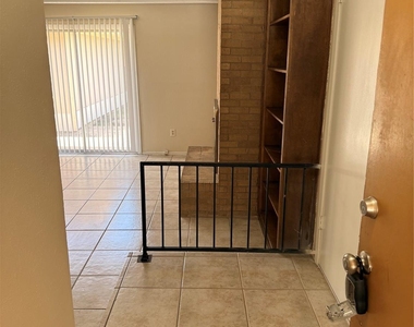 4113 Alta Mesa Boulevard - Photo Thumbnail 4
