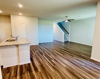 725 Santa Lucia Drive - Photo Thumbnail 11