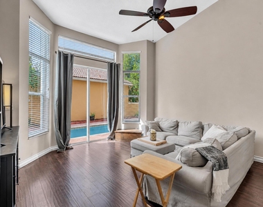 5828 Nw 121st Avenue - Photo Thumbnail 22