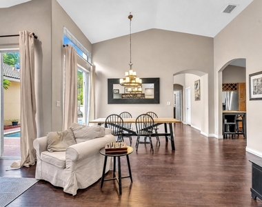 5828 Nw 121st Avenue - Photo Thumbnail 10