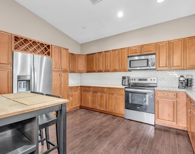 5828 Nw 121st Avenue - Photo Thumbnail 17