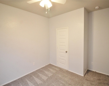 2139 Mossbrook Drive - Photo Thumbnail 19