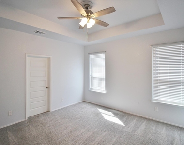 2139 Mossbrook Drive - Photo Thumbnail 10