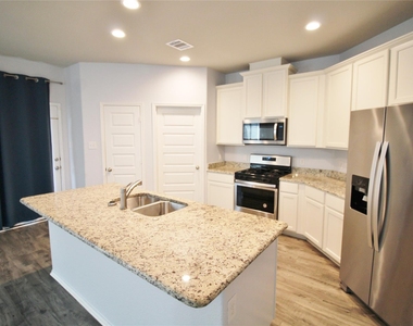 2139 Mossbrook Drive - Photo Thumbnail 6