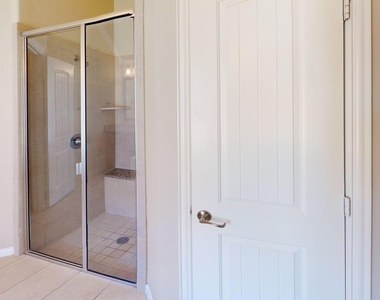 700 Shrewsbury Place - Photo Thumbnail 17