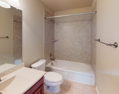 700 Shrewsbury Place - Photo Thumbnail 20