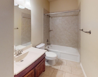 700 Shrewsbury Place - Photo Thumbnail 19