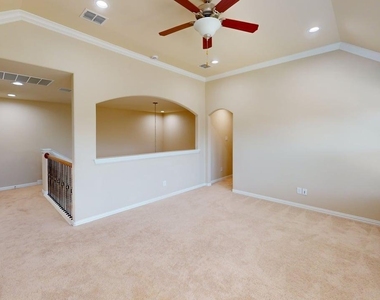 700 Shrewsbury Place - Photo Thumbnail 16