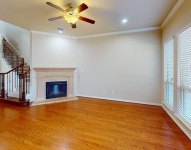 700 Shrewsbury Place - Photo Thumbnail 26