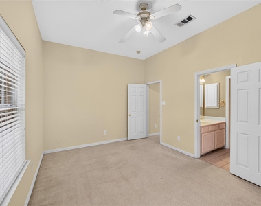 8701 Mandevilla Drive - Photo Thumbnail 32