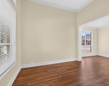 8701 Mandevilla Drive - Photo Thumbnail 5