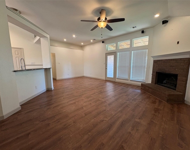 3037 Wren Lane - Photo Thumbnail 4