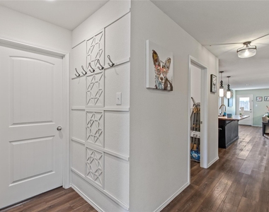 1602 Westfall Drive - Photo Thumbnail 26