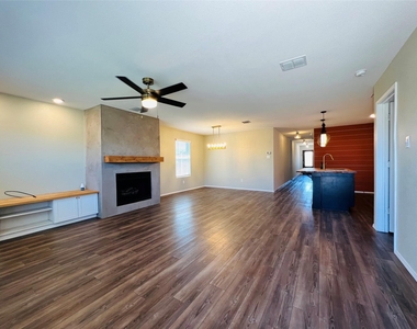 1602 Westfall Drive - Photo Thumbnail 5