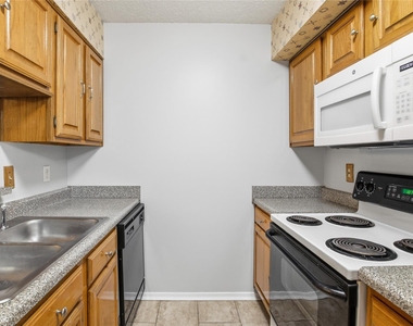 11470 Audelia Road - Photo Thumbnail 12
