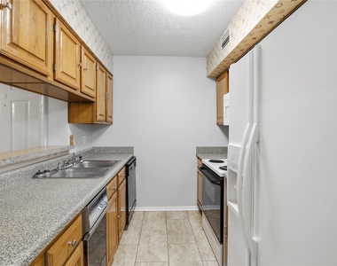 11470 Audelia Road - Photo Thumbnail 10