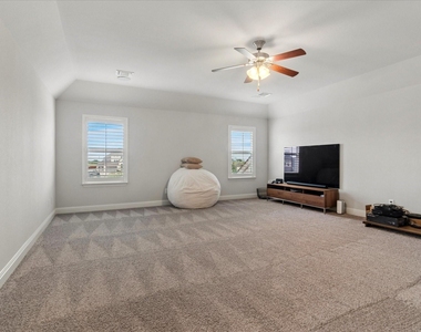 1113 Indigo Creek Way - Photo Thumbnail 17