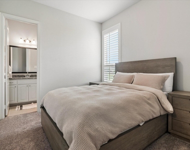 1113 Indigo Creek Way - Photo Thumbnail 18