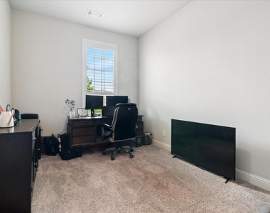1113 Indigo Creek Way - Photo Thumbnail 20